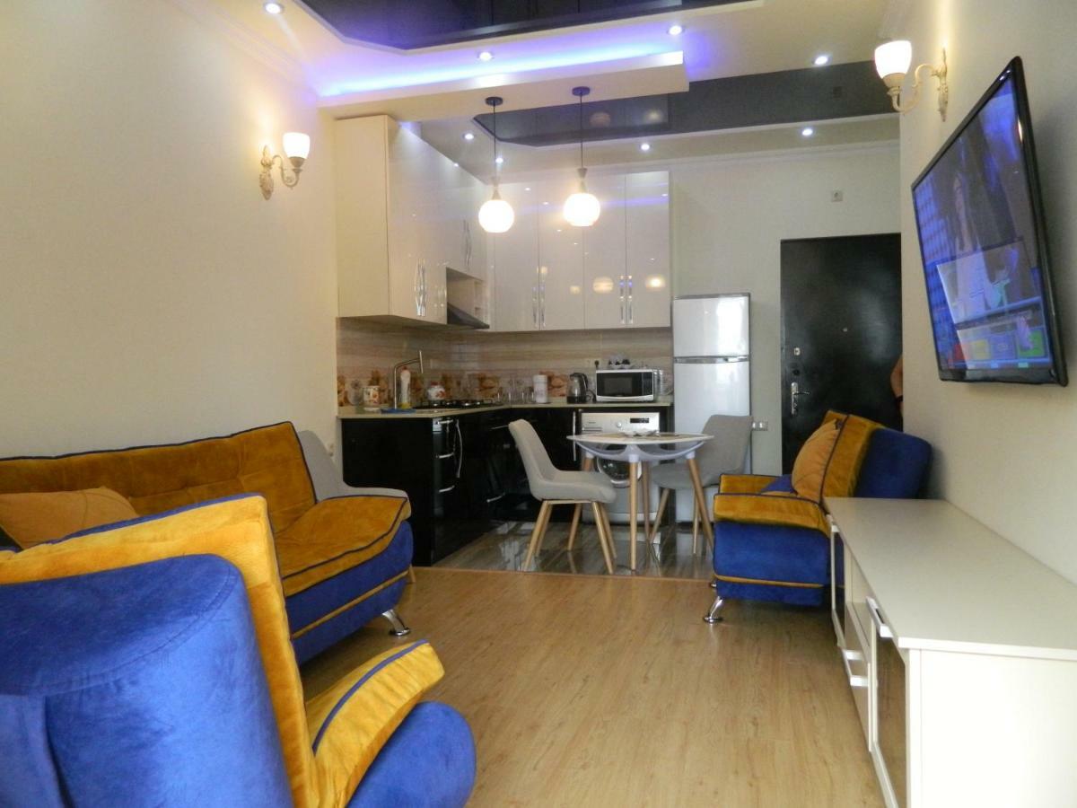 Chemi Saxli Apartment Batum Dış mekan fotoğraf