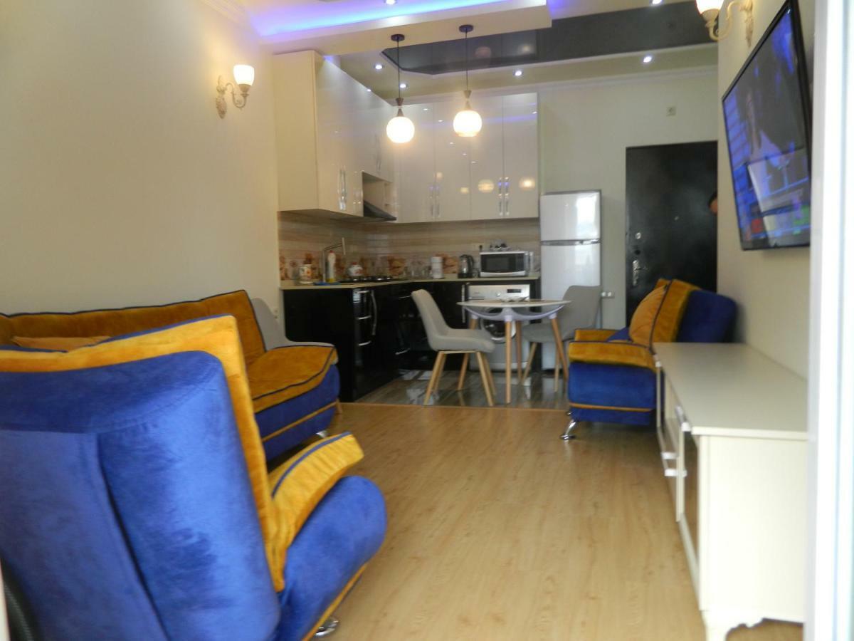 Chemi Saxli Apartment Batum Dış mekan fotoğraf