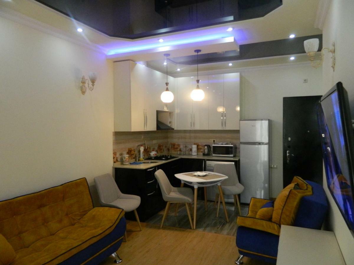 Chemi Saxli Apartment Batum Dış mekan fotoğraf